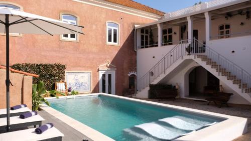 Villa with Garden View
