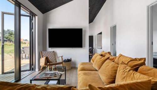 Four-Bedroom Holiday Home