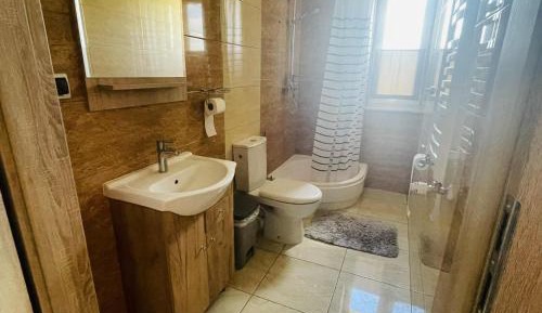Triple Room with Private Bathroom
