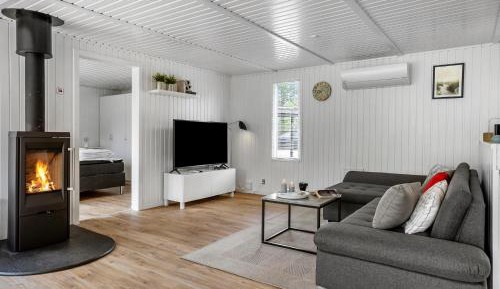 Three-Bedroom Holiday Home 