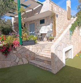 Studio Apartment with Balcony