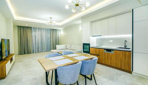 One-Bedroom Apartment with Sea View