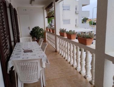 One-Bedroom Apartment with Balcony