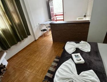 Ground Floor Suite with Kitchen
