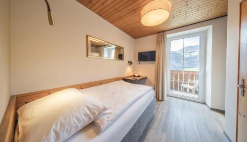 Single Room with Balcony