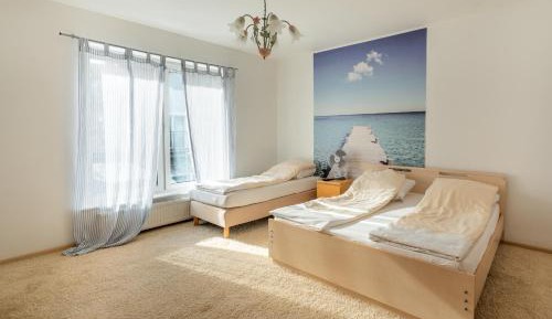 Three-Bedroom Apartment with Balcony