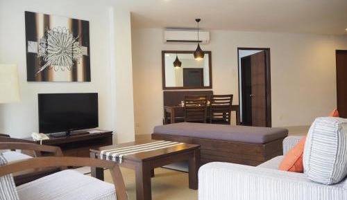 Two-Bedroom Deluxe Apartment