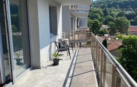 Superior Apartment with City View