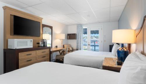 Two Queen Beds Harbor View 2nd Floor