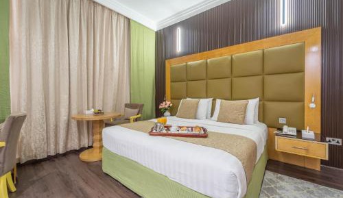 Deluxe King Room