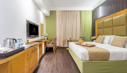 Superior King Room