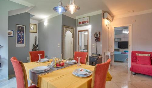 Three-Bedroom Holiday Home 