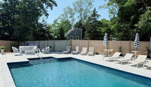 2nd Floor King Guest Room - Not Pet Friendly