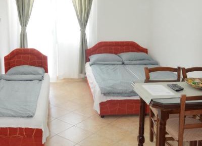 One-Bedroom Apartment with Terrace