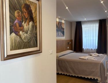Luxury Triple Room