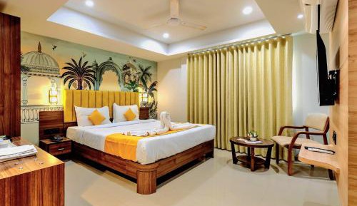 Deluxe Double Room (2 Adults + 1 Child)