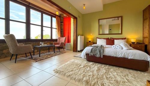 Deluxe Suite with Sea View