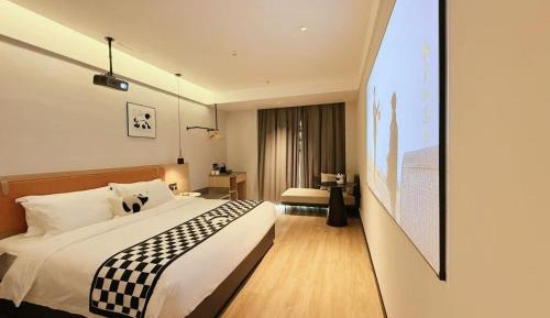 Standard King Room