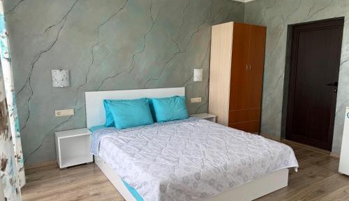 Deluxe Double Room with Extra Bed