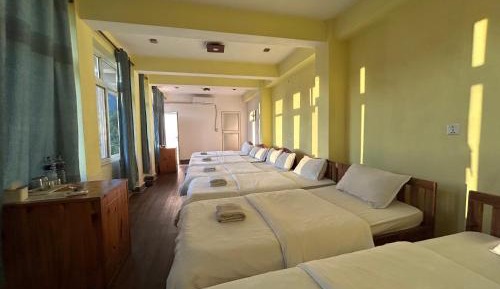 6-Bed Mixed Dormitory Room