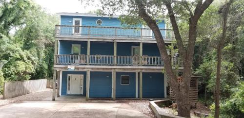 Five-Bedroom Apartment