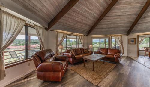 Three-Bedroom Chalet