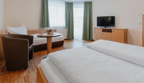Triple Room with Balcony