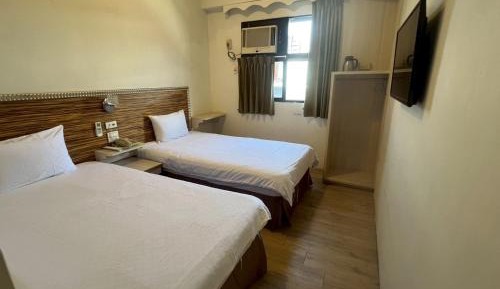 Twin Room with Private Bathroom