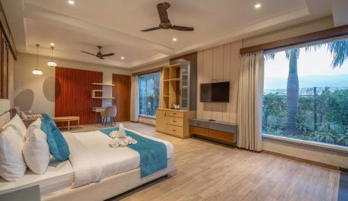 Superior King Suite
