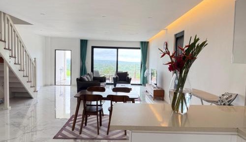 Three-Bedroom Apartment with Sea View