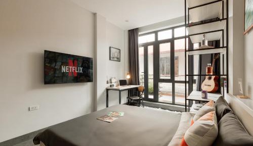 Studio with Balcony