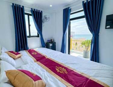 Deluxe Double or Twin Room with Sea View