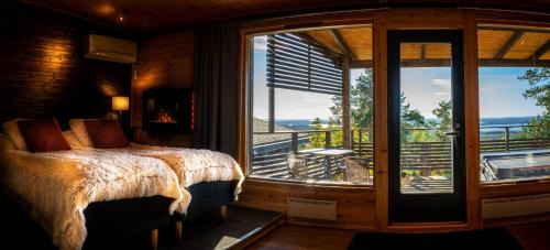 Suite with Mountain View