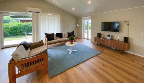 Three-Bedroom Vacation Home 