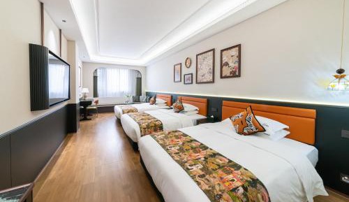 Deluxe Quadruple Room
