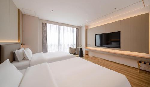 Twin Room with City View