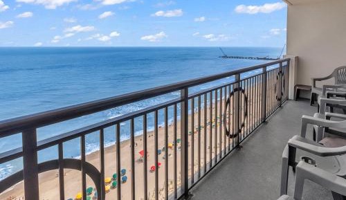 Three-Bedroom Apartment with Ocean View
