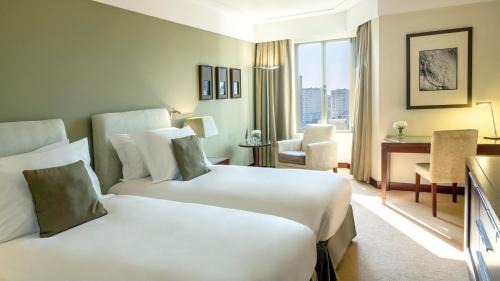 Standard Twin Room with Lounge Access - High Floor