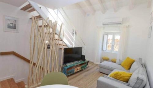 Room #1473521201