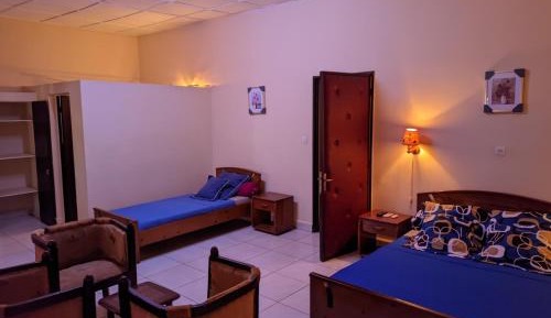 Room #1474195401