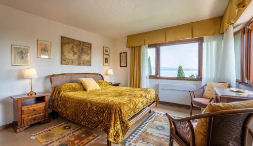 Double Room with Lake View