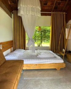 Room #1474703301