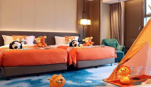 Family Room - Animal Theme