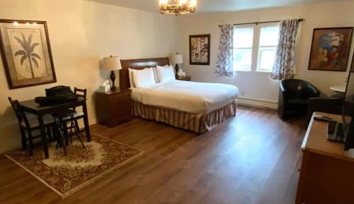Studio Apartment