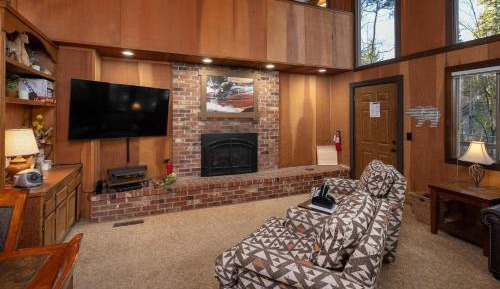 Four-Bedroom Holiday Home