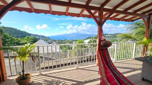 One-Bedroom Apartment with Balcony and Sea View