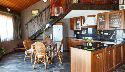 Apartment - Split Level