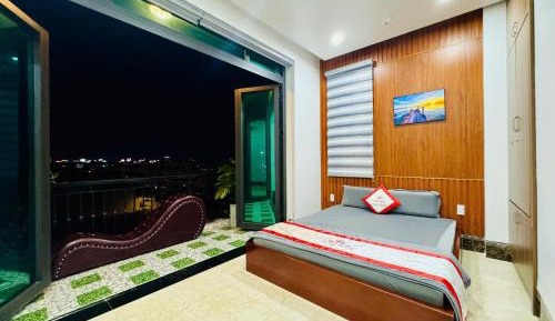 Deluxe Double Room with Balcony