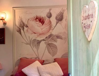 Double Room - Rose