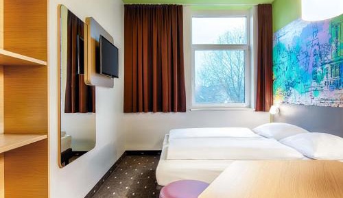 Twin Room - Non-Smoking